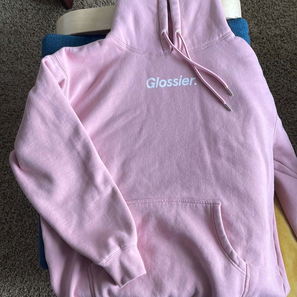 Glossier Hoodie pink